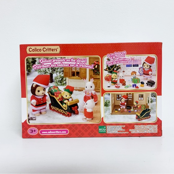 Calico Critters Mr. Lion's Winter Sleigh Holiday Set and Light Up Street Light - Picture 4 of 7